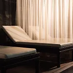 - Hotel, Termas & 酒店
