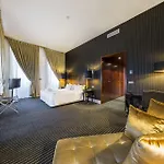 - Hotel, Termas & Hotel Monte Real
