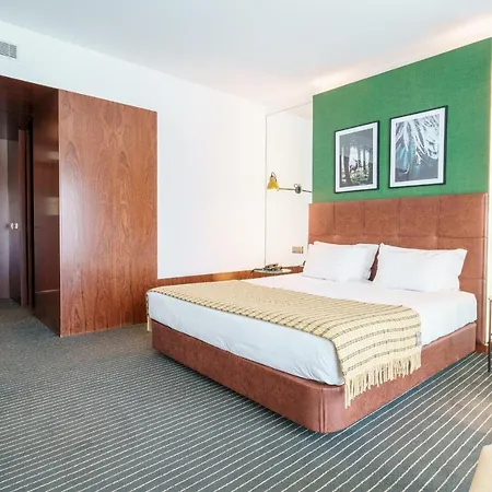 - Hotel, Termas & Ξενοδοχείο Monte Real