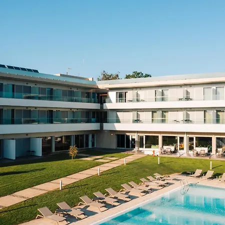 - Hotel, Termas & 酒店