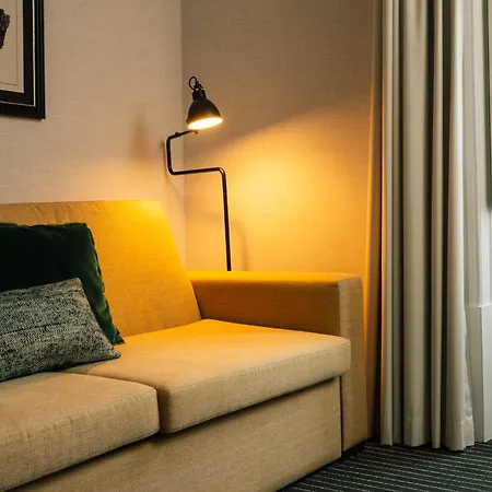- Hotel, Termas & 蒙特里尔