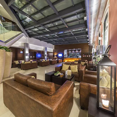 - Hotel, Termas & 4* Monte Real