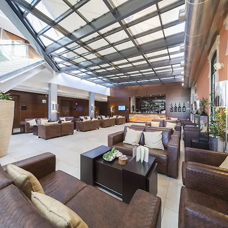 - Hotel, Termas & 4* Monte Real