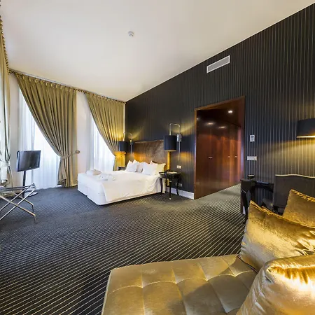 - Hotel, Termas & Szálloda Monte Real