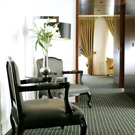 - Hotel, Termas & Szálloda 4*