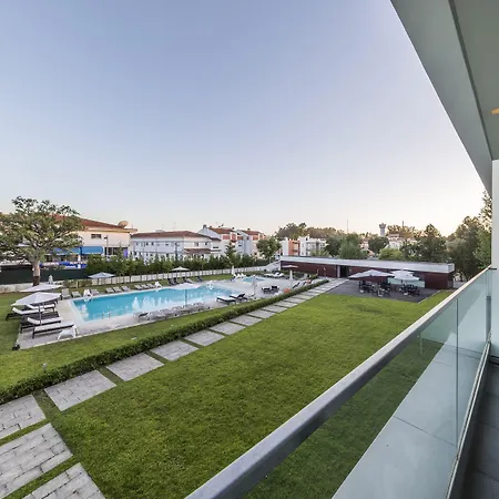 - Hotel, Termas & Szálloda
