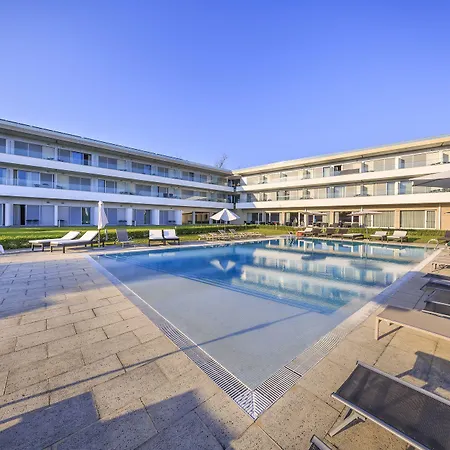 - Hotel, Termas &