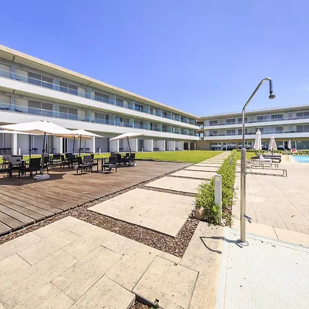 - Hotel, Termas & 4* Monte Real