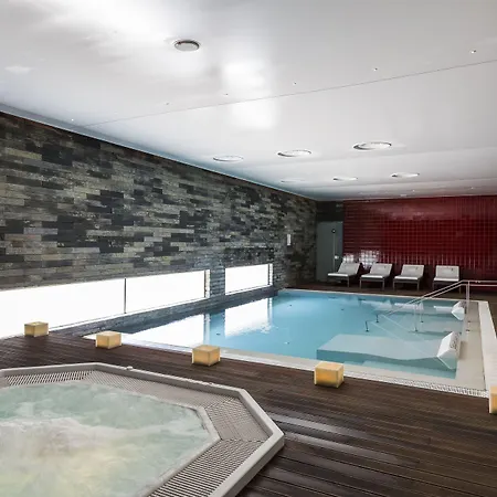 - Hotel, Termas & Szálloda Monte Real