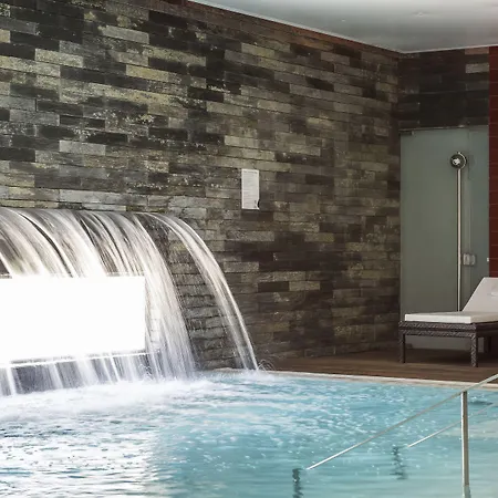 - Hotel, Termas & 4*