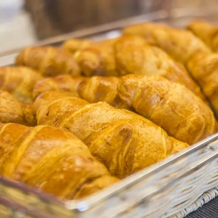 - Hotel, Termas & Monte Real