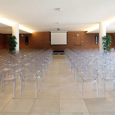 - Hotel, Termas & 4*