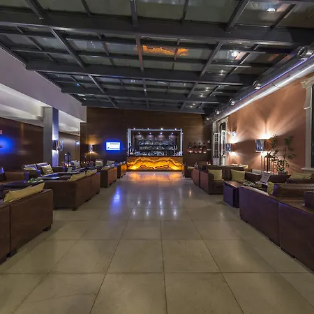 - Hotel, Termas & Hotel 4*