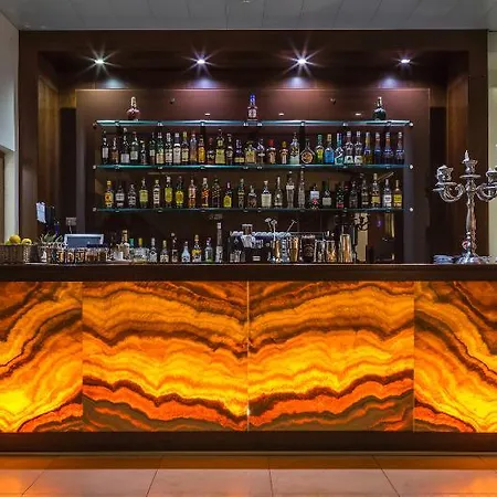 - Hotel, Termas & מלון 4*