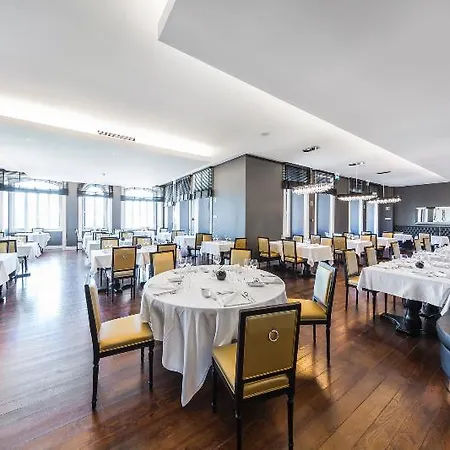 - Hotel, Termas & 4* מונטה ריאל