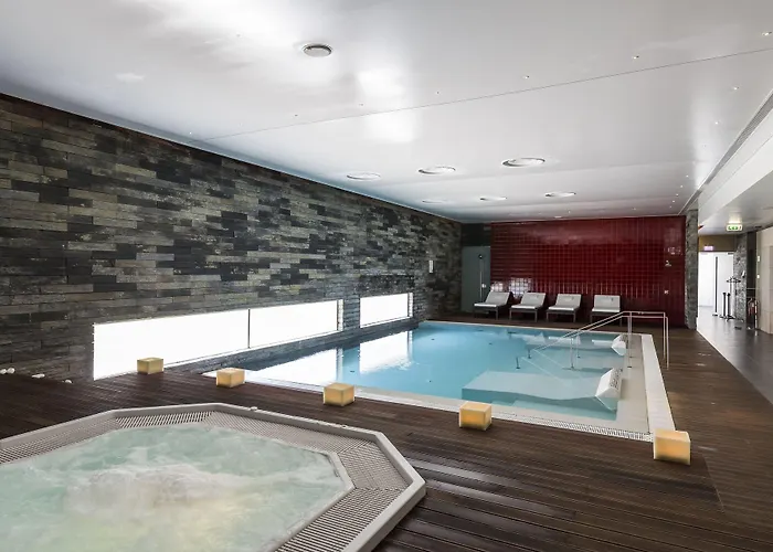 - Hotel, Termas & Hotel Monte Real